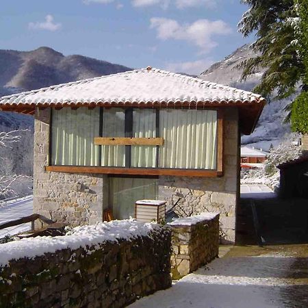 Apartamentos Rurales El Lleron Caso Extérieur photo