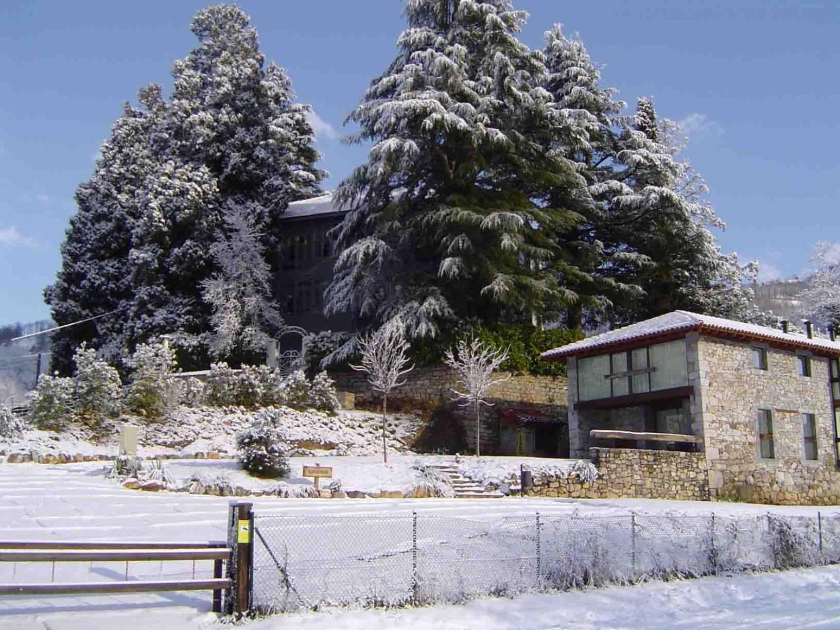 Apartamentos Rurales El Lleron Caso Extérieur photo