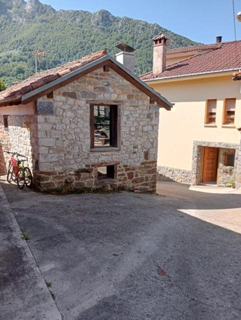 Apartamentos Rurales El Lleron Caso Extérieur photo