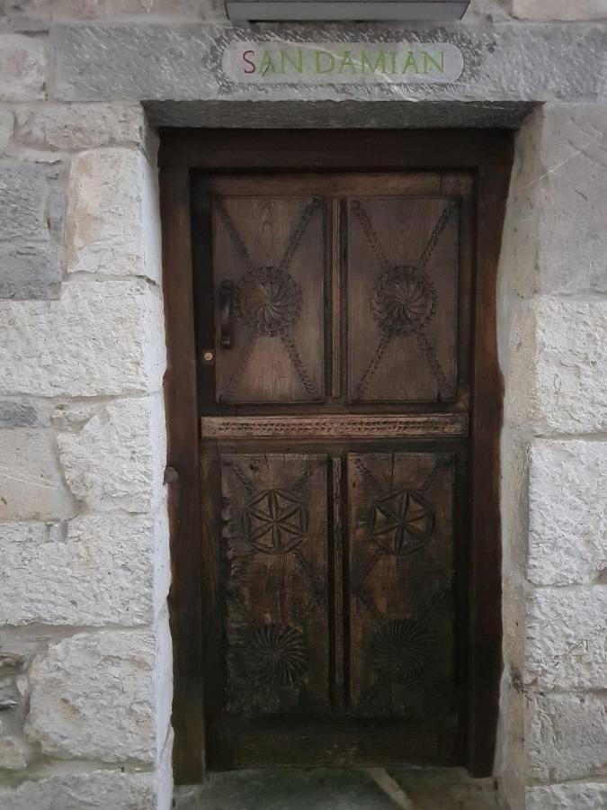 Apartamentos Rurales El Lleron Caso Extérieur photo